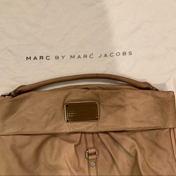 Marc by Marc Jacobs Dr Q Lil Riz Leather Hobo Bag - Picture 3 of 12
